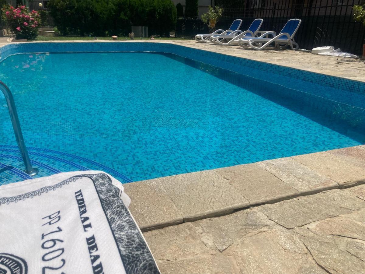 Anfid Apartments Burgas Bagian luar foto