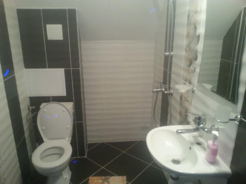 Anfid Apartments Burgas Bagian luar foto